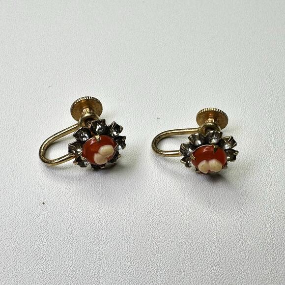 Vintage Cameo Brooch and Earrings Set Coral Pearl Detailing Victorian Style - Picture 3 of 10